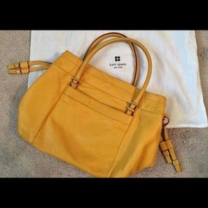 🌼Kate Spade 11”x14” soft leather bag  🌼
